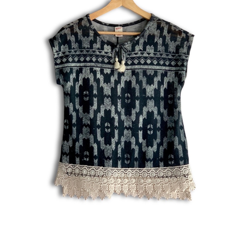 Arizona Jeans Knit Lace-Hem Tasseled Peasant Top